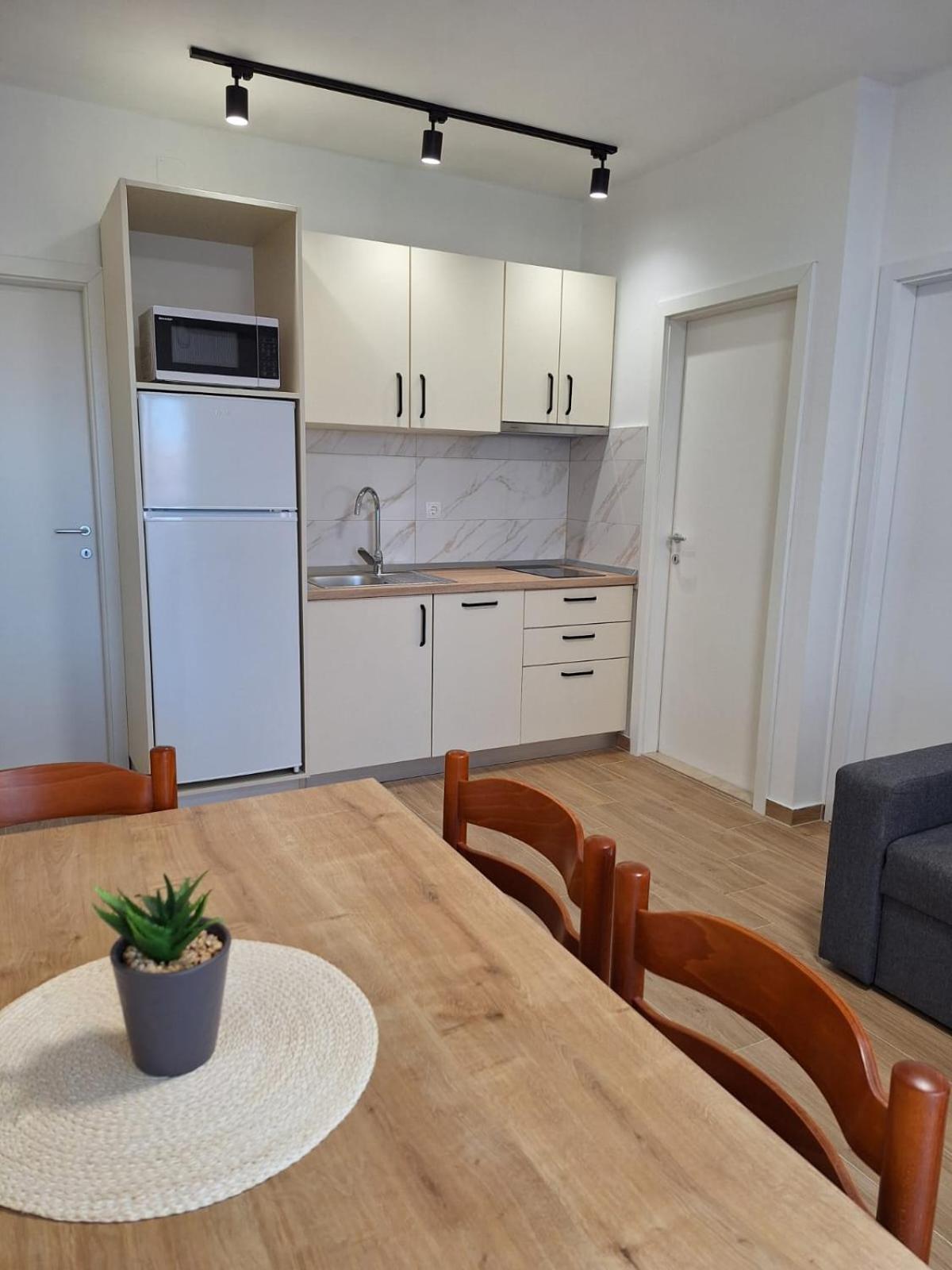 Apartment Apartmani Marino