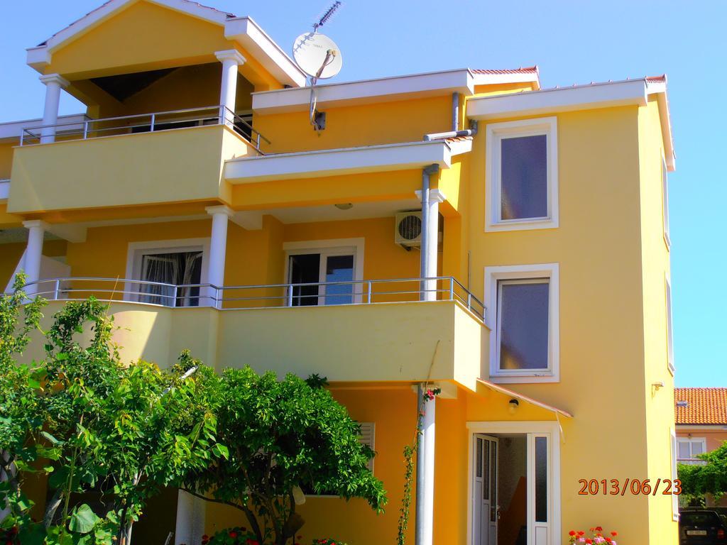 Apartmani Marino *